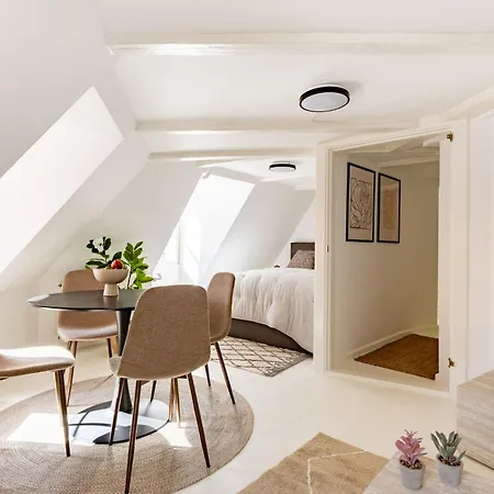 Апартаменты Sanders Admiral - Cosy 1-bdr In *