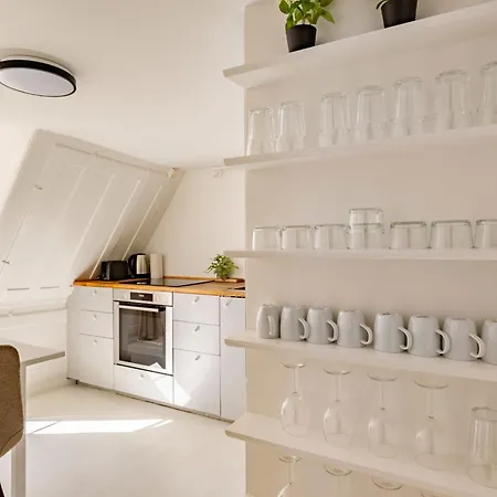 Апартаменты Sanders Admiral - Cosy 1-bdr In *