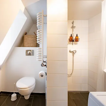 Sanders Admiral - Cosy 1-bdr In *