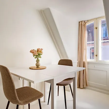 Sanders Admiral - Cosy 1-bdr In *