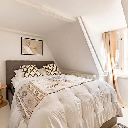 Sanders Admiral - Cosy 1-bdr In Апартаменты *