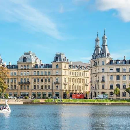 Sanders Admiral - Cosy 1-bdr In Апартаменты