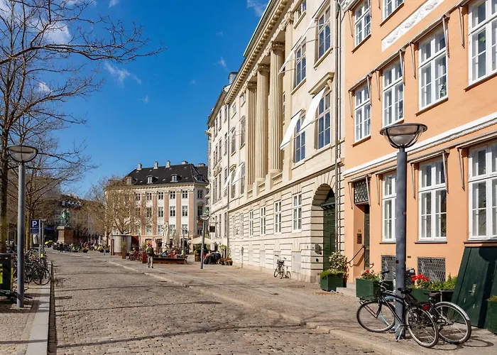 Admiral - Cosy 1-bdr In Apartman *